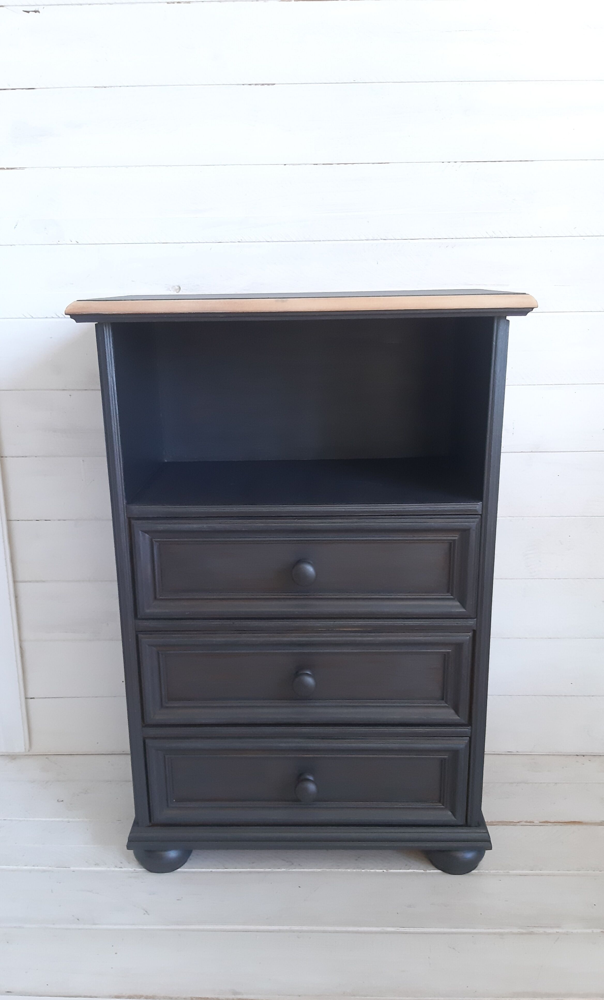 Chest of drawers / Extra furniture