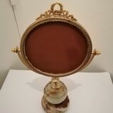 Old psyche mirror to pose