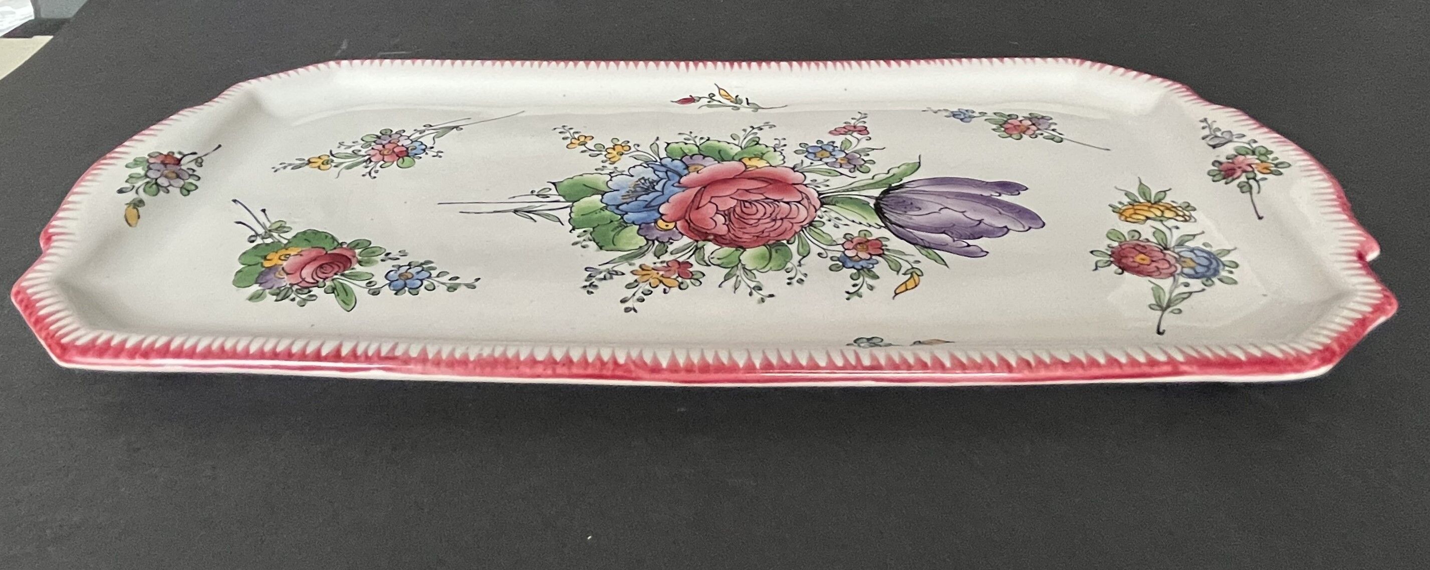 Cake dish