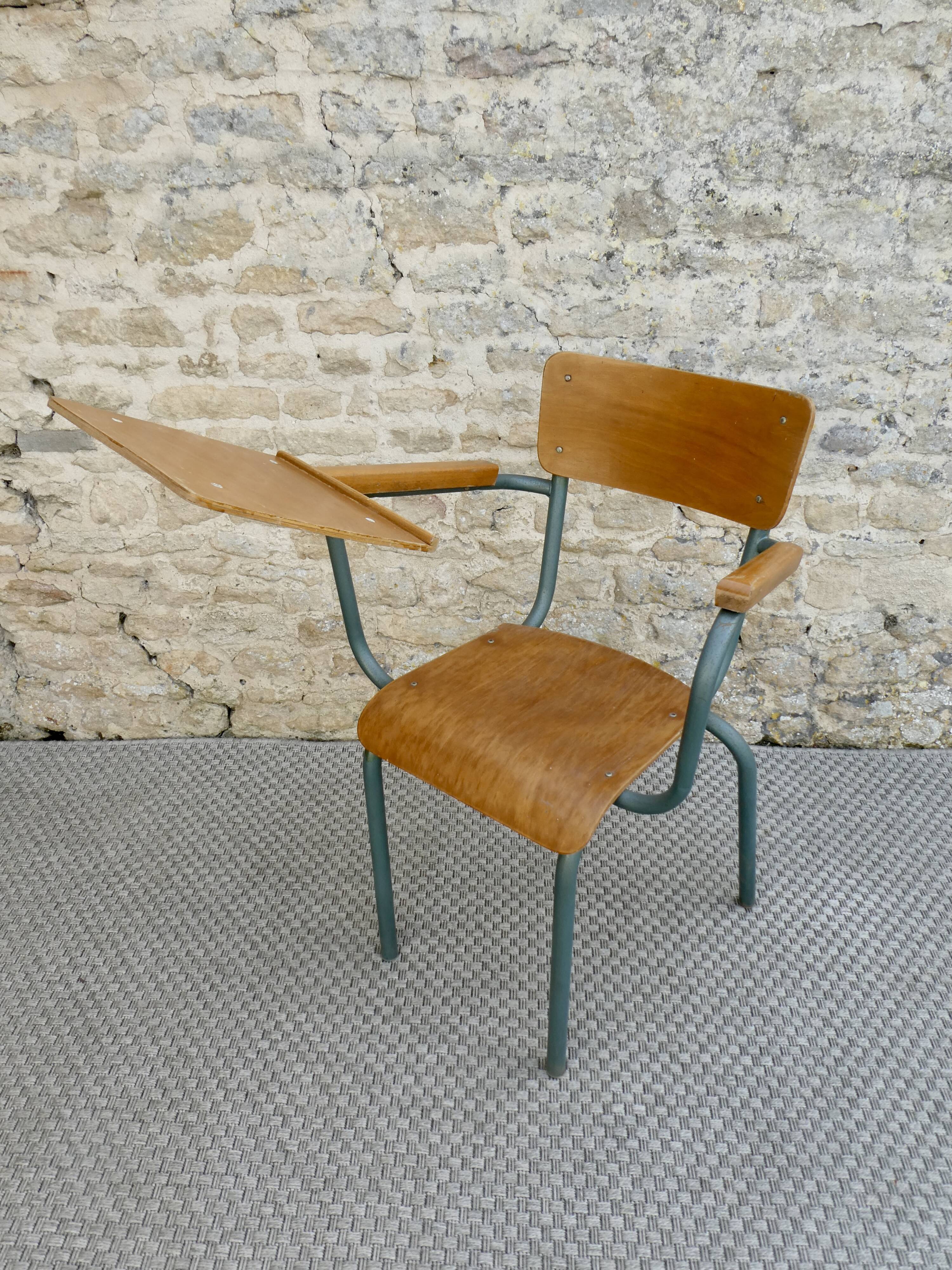 Student chair in wood and metal, circa 1960.