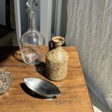 Table d'appoint carrée piètement quadripode à entretoise de style moderniste