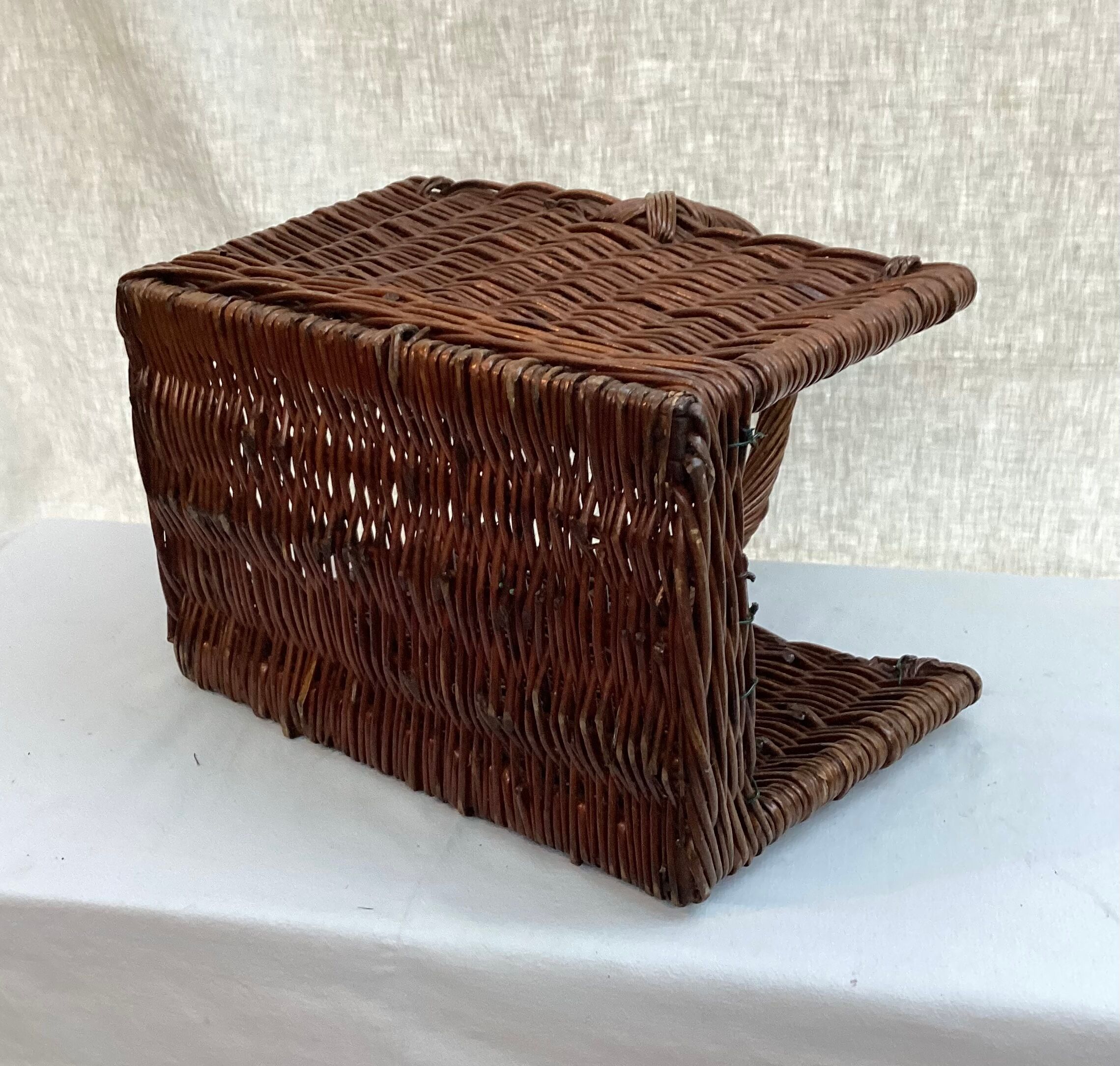 Wicker, vintage rattan pyre basket