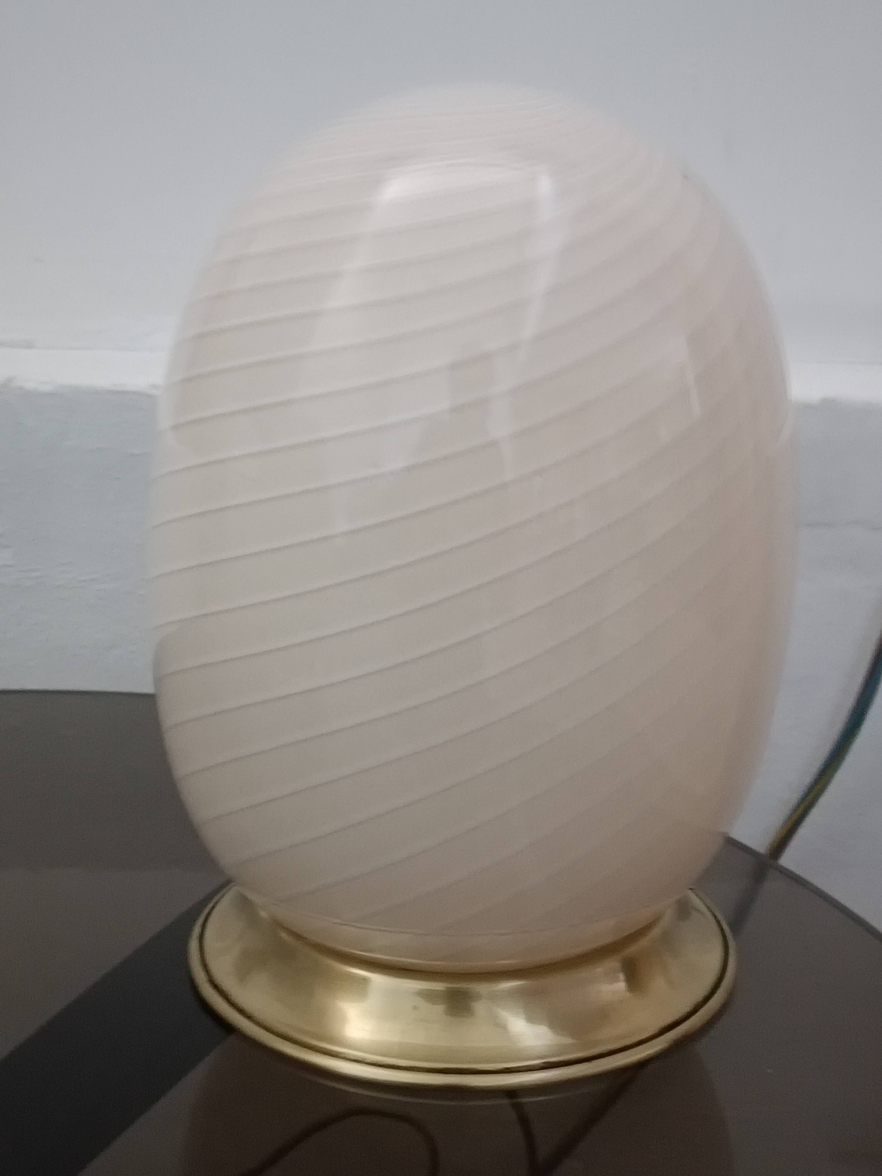 Pair of Eggs lamps, Murano glass, 1970s