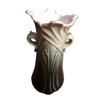 Vase de style art nouveau