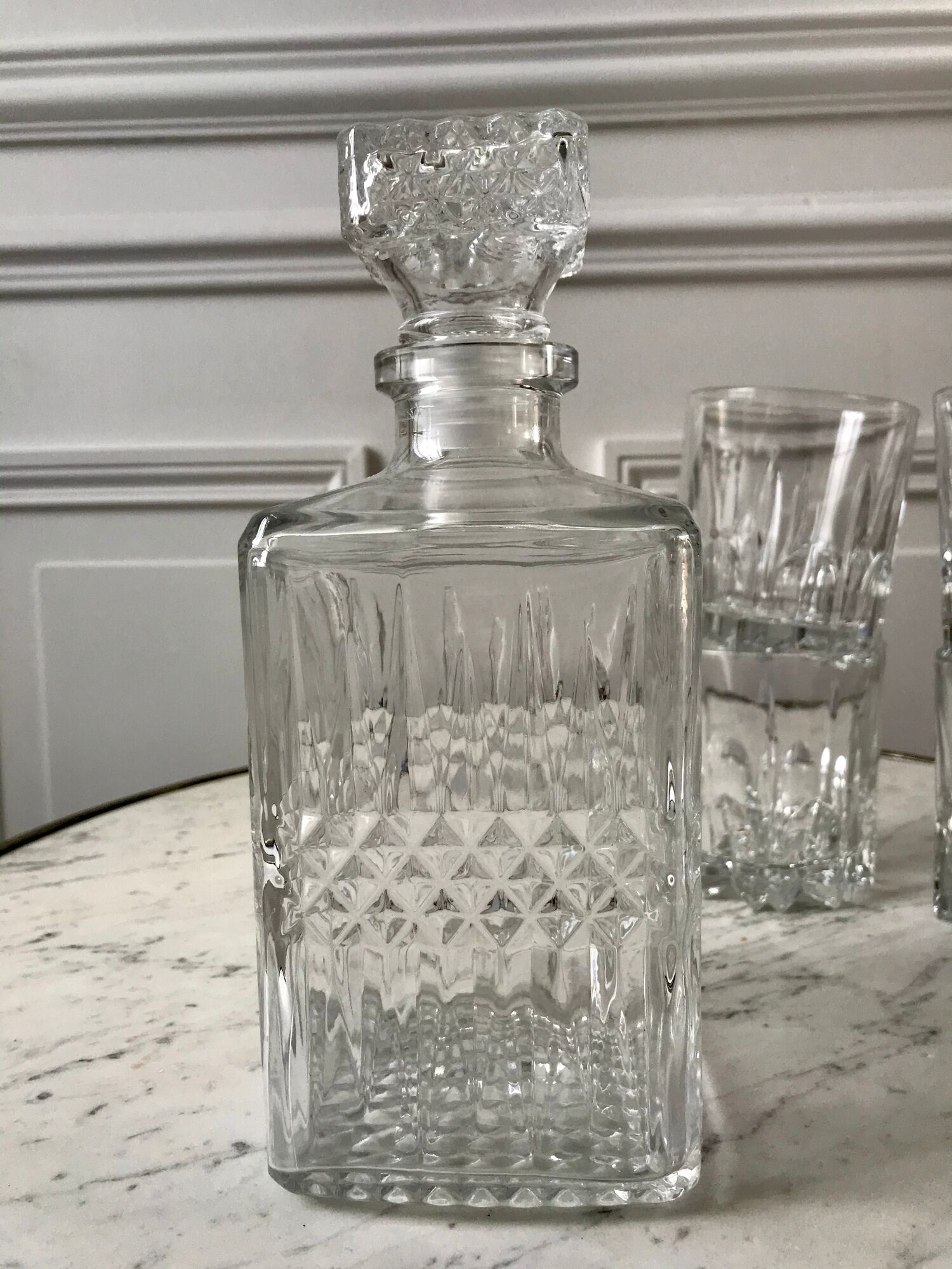 Set of a decanter and 4 vintage whiskey glasses 70s