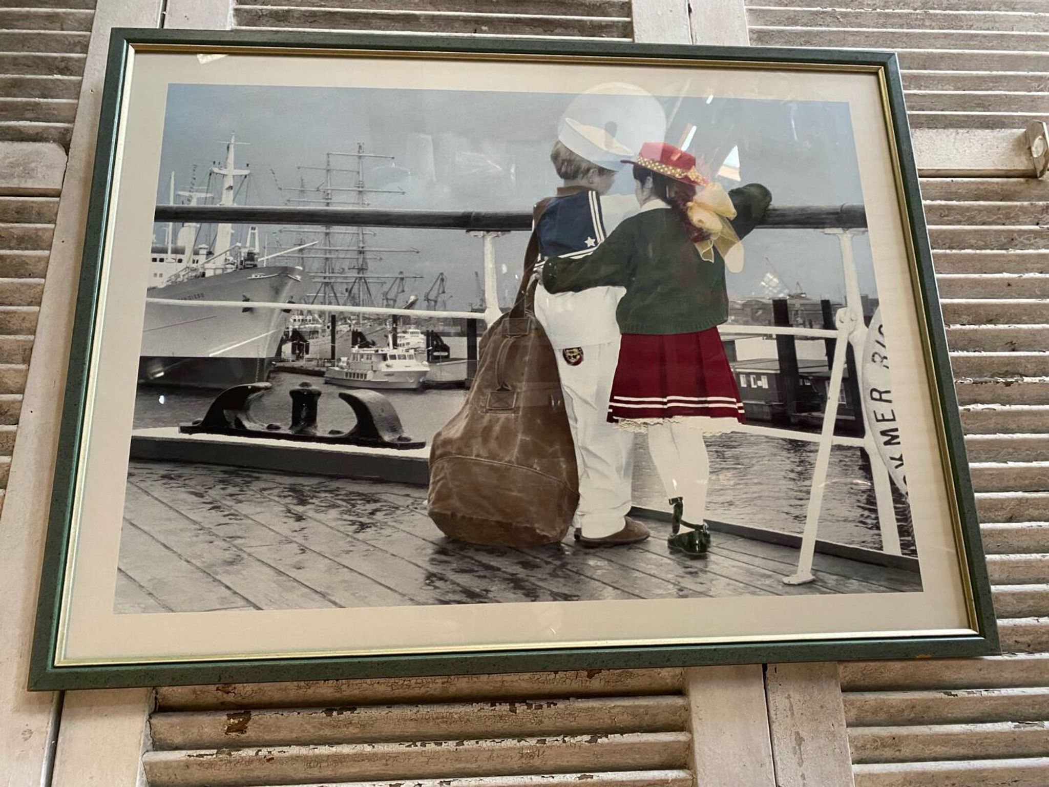 Old Color Print Sailor Children On The Naval Port + Green Wood Frame #B540