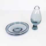 Set of two art glass vessels by Vicke Lindstrand for Kosta, Sweden, mid-century.