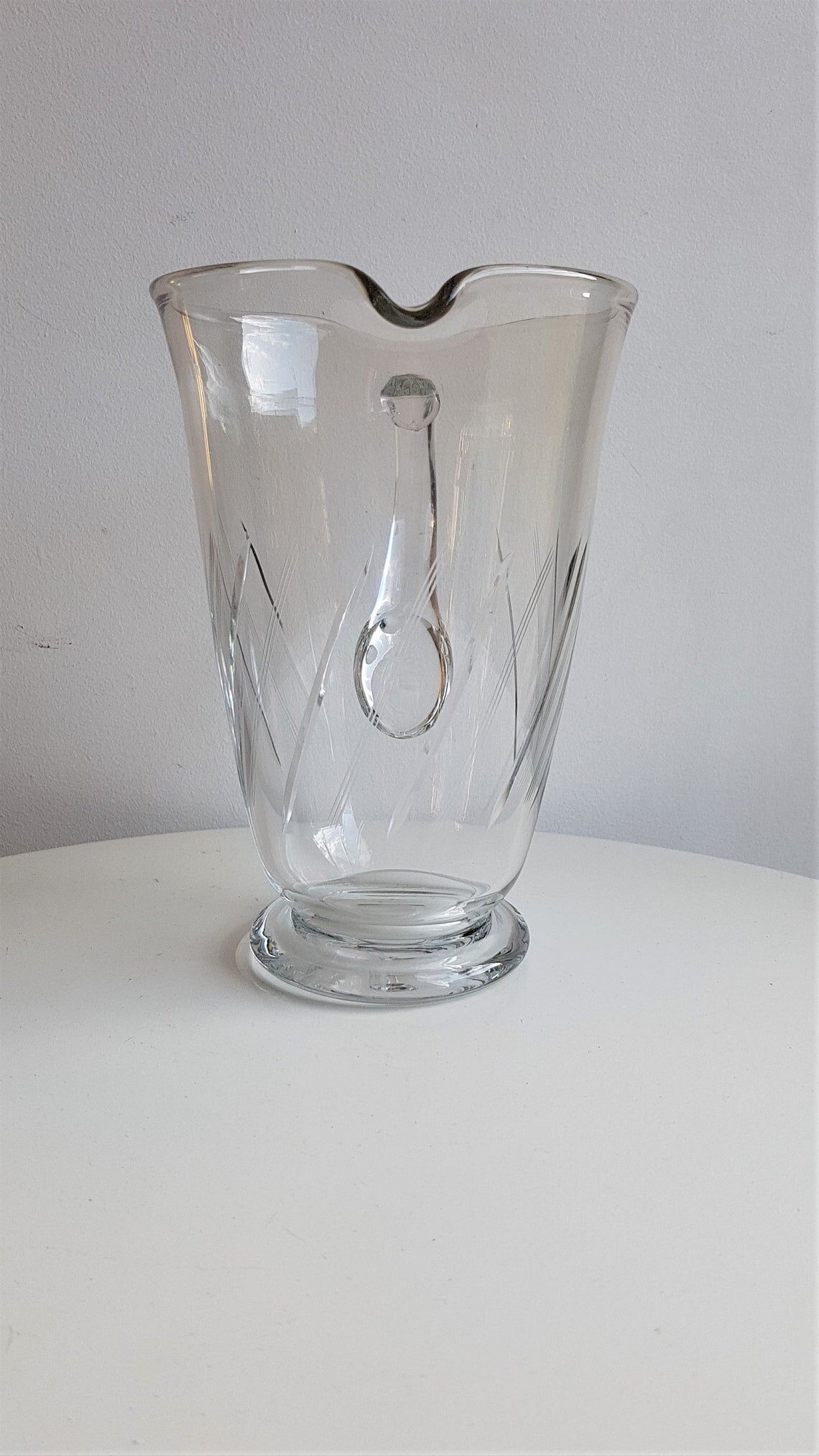 Glass carafe