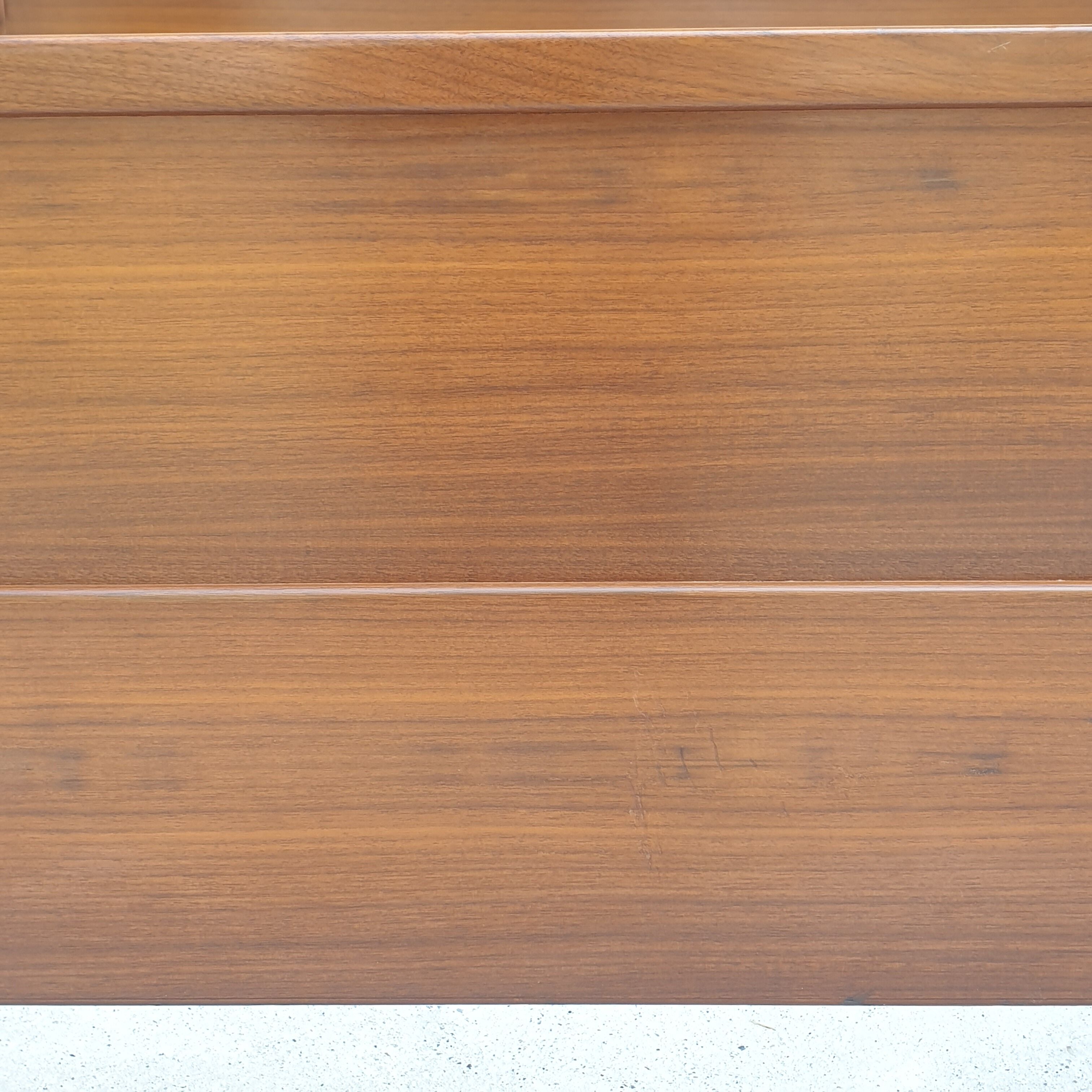 Lit de noyer Stilwood des années 1960