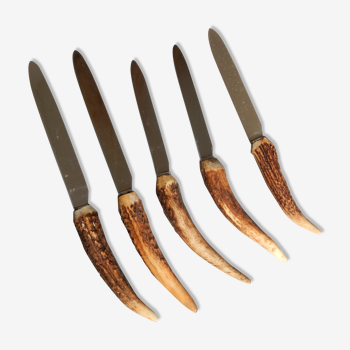 5 couteaux en bois de cervidé, années 60 en France