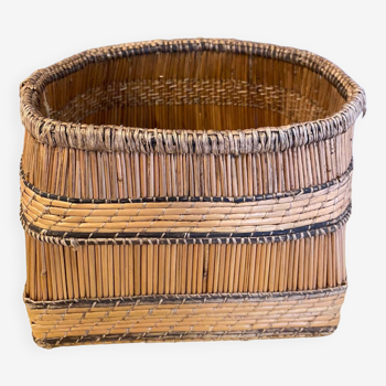 Old planter in two-tone braided straw, square shape