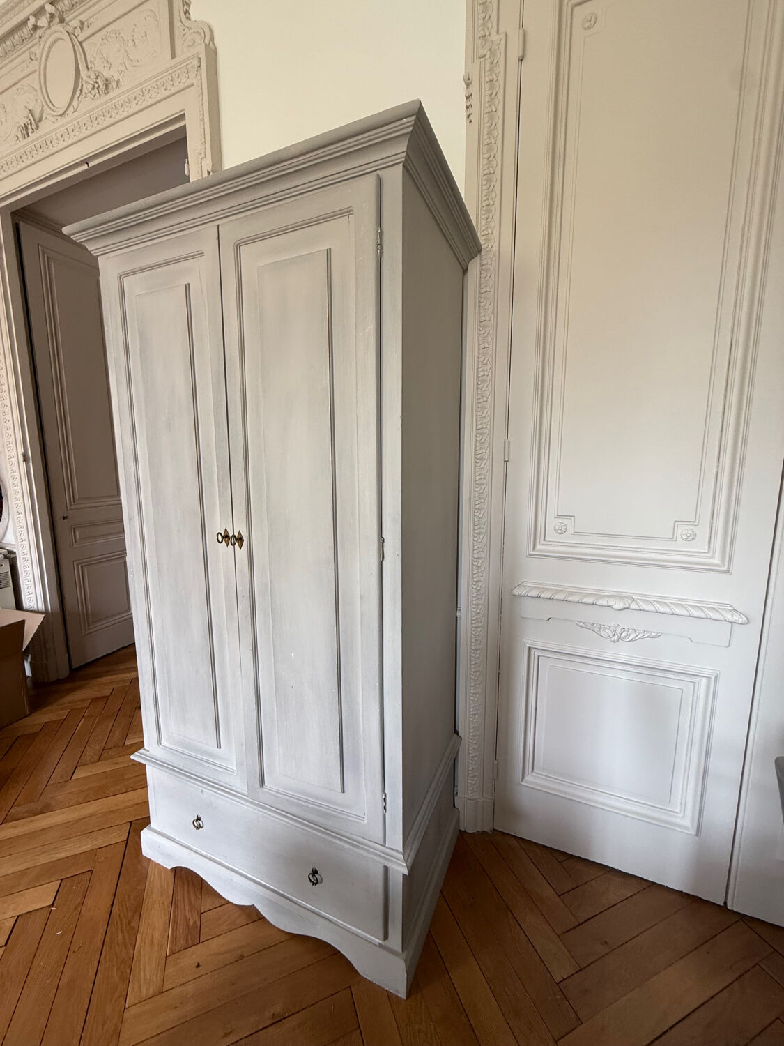 Cocktail bar furniture