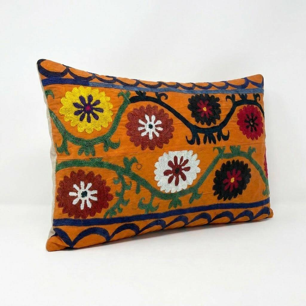 Vintage embroidered cushion cover 46x66 cm