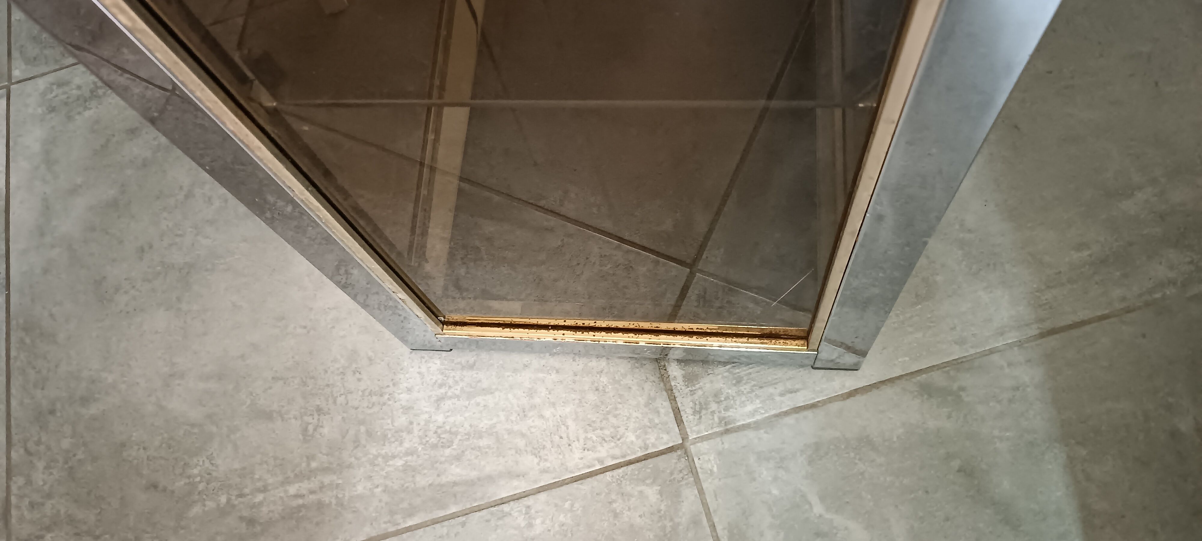 Vintage showcase in brass and chrome Renato Zevi