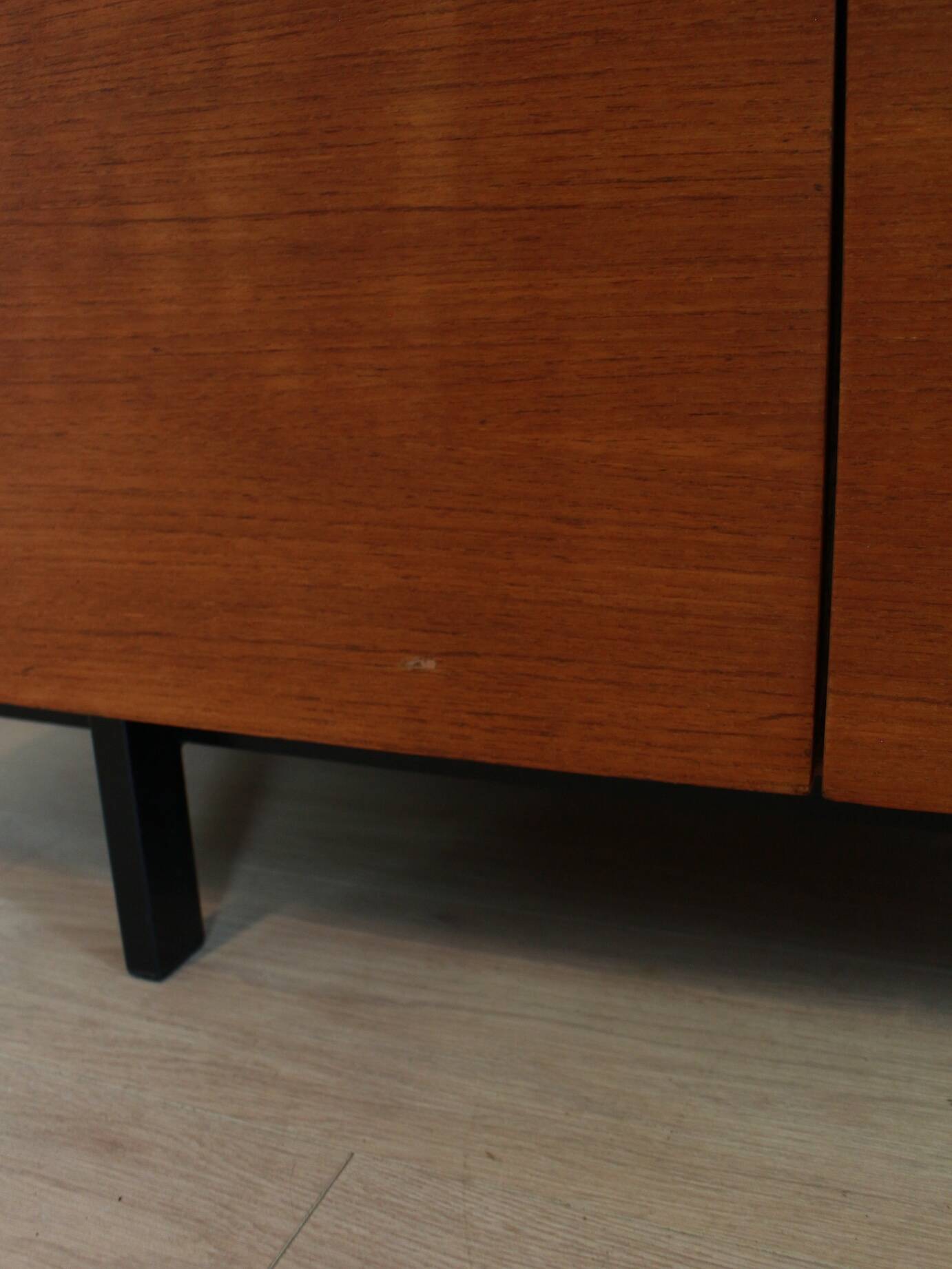 Cabinet – Pierre Guariche, Meurop