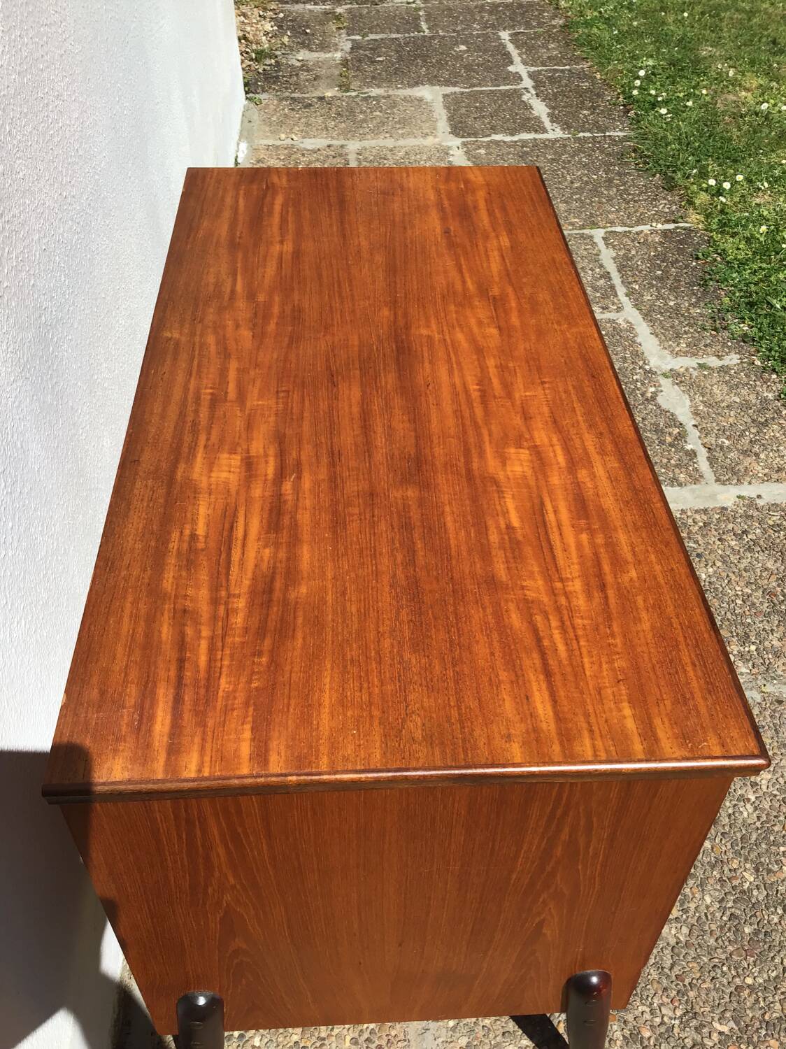 Vintage chest of drawers