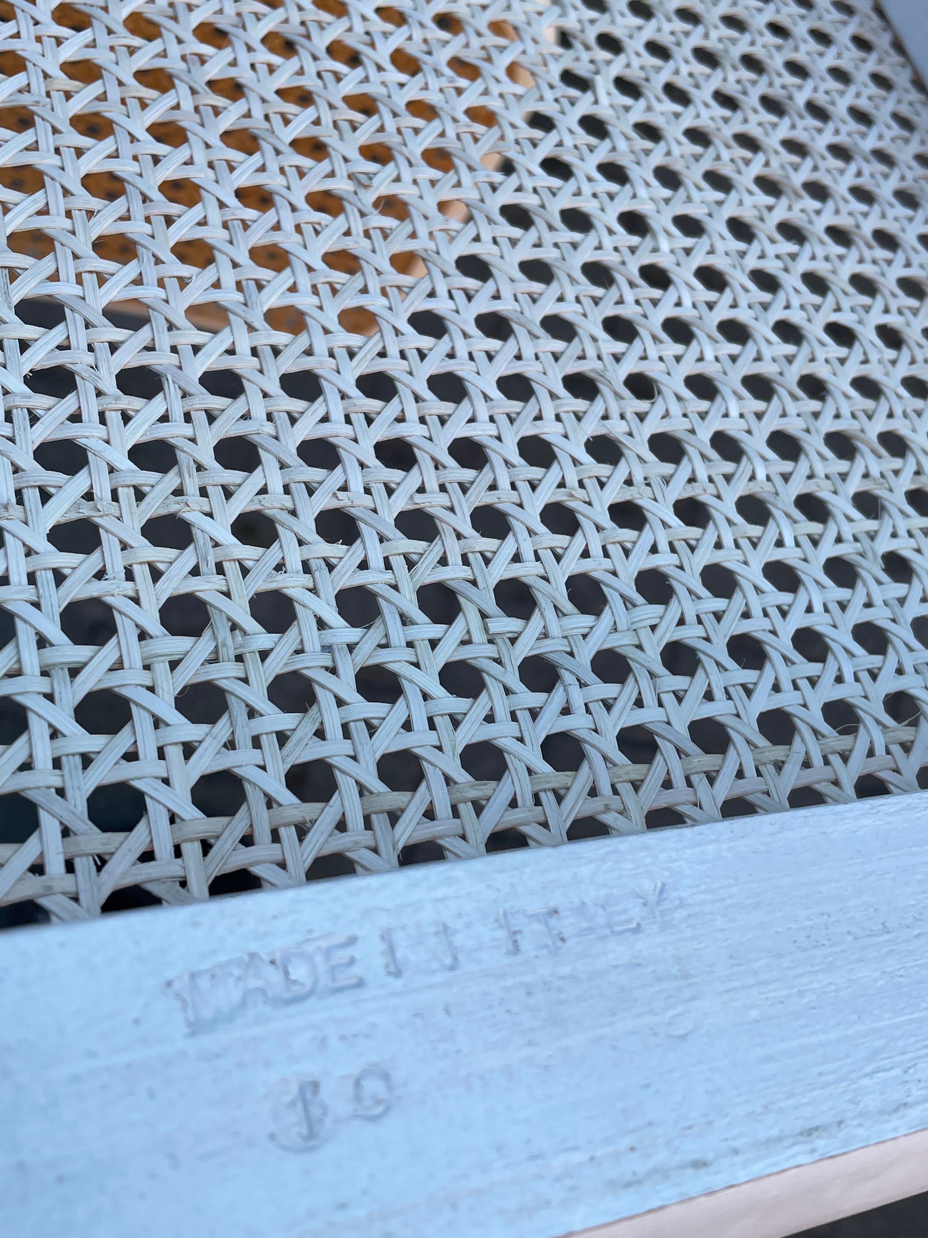 Cesca design chair b32 model in white