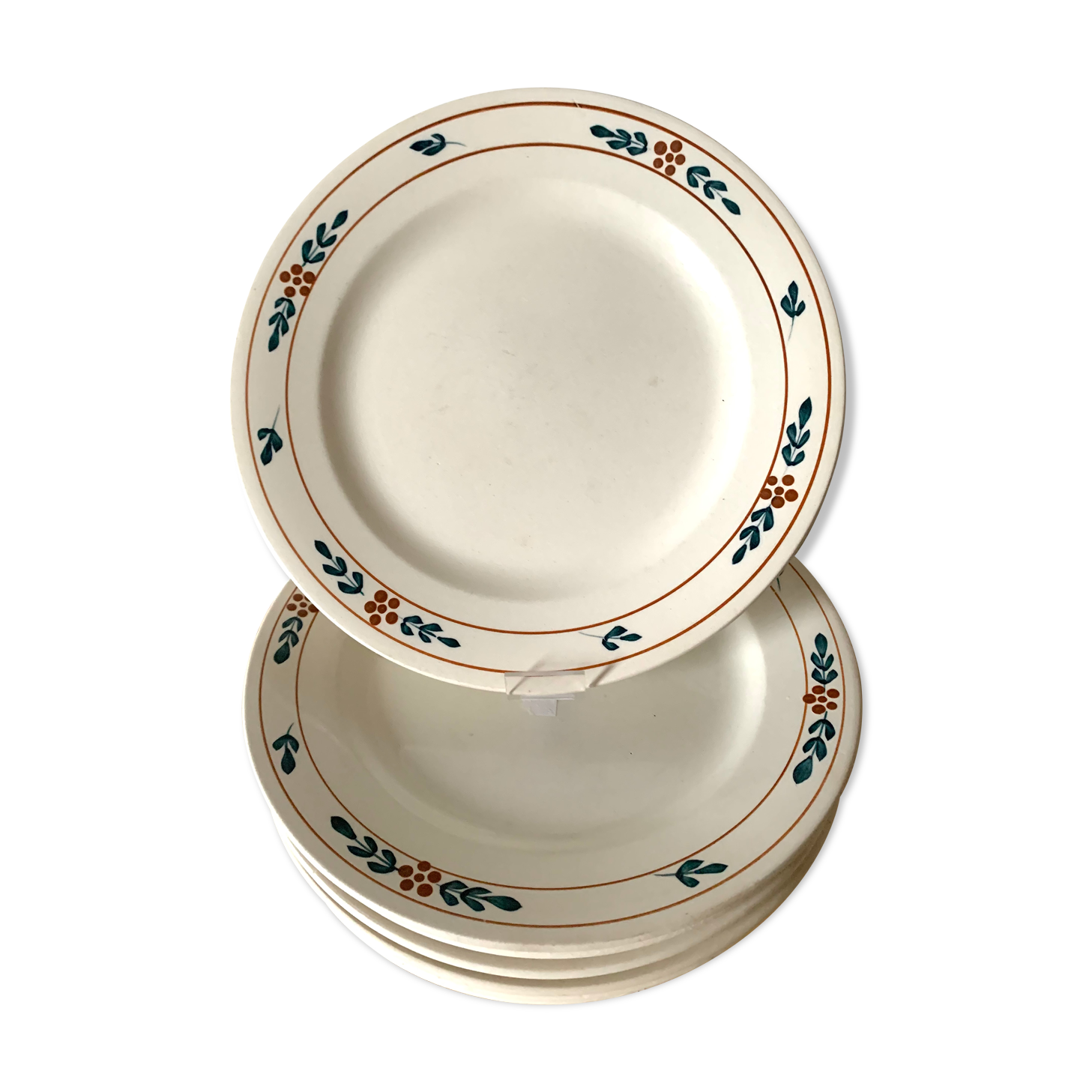 7 earthenware plates