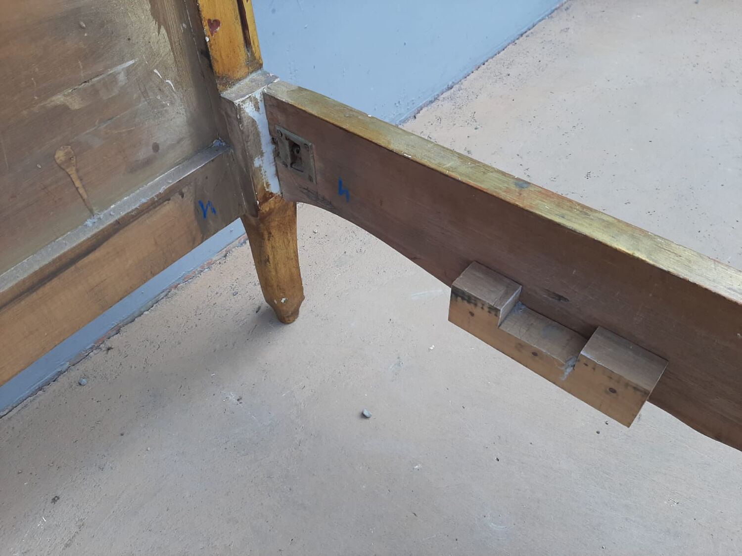 Bed frame gilded wood rocaille style