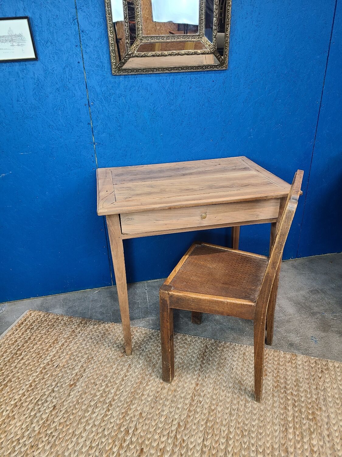 Side truss table