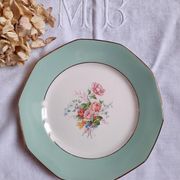 Assiettes plates anciennes dépareillées en faïence avec doré