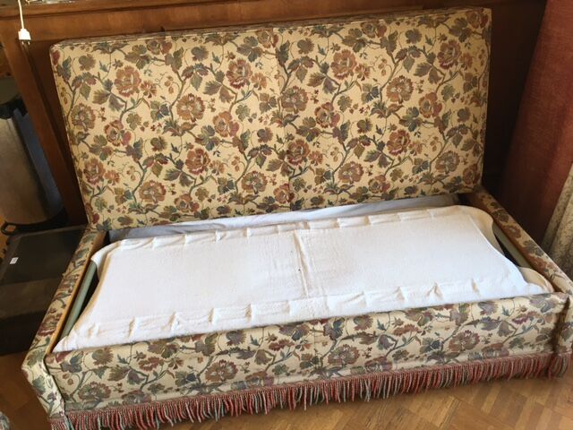 Velvet sofa bed from Genoa and armchairs