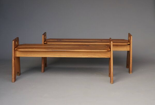Ensemble de bancs en pin suédois du milieu du siècle par Gilbert Marklund, années 1960