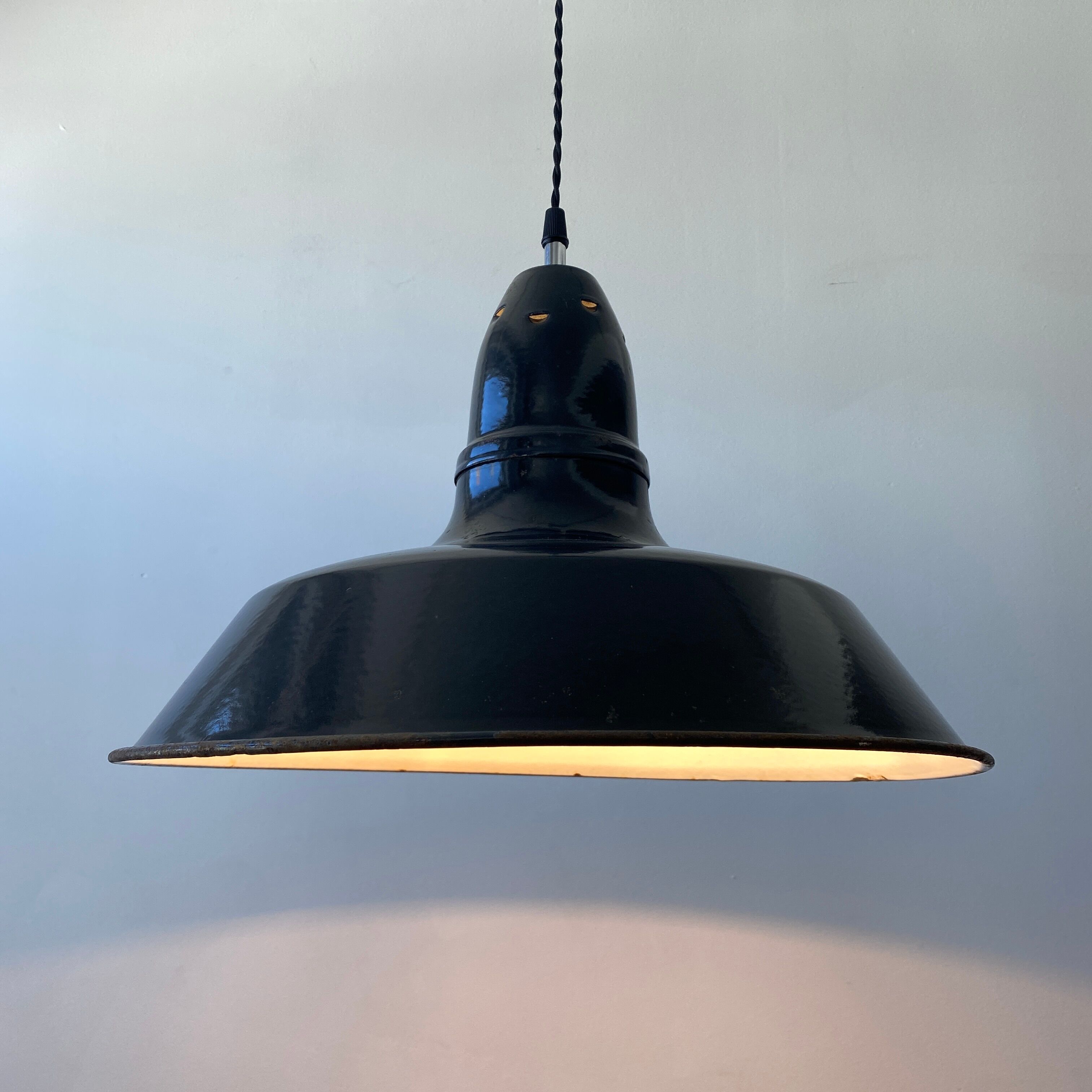 Pair of old industrial suspensions 40 cm