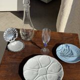 7 vintage shell-shaped bowls in Pyrex glass from France