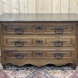 Commode d'époque Louis XV XVIIIème en noyer plateau peint en gris patiné