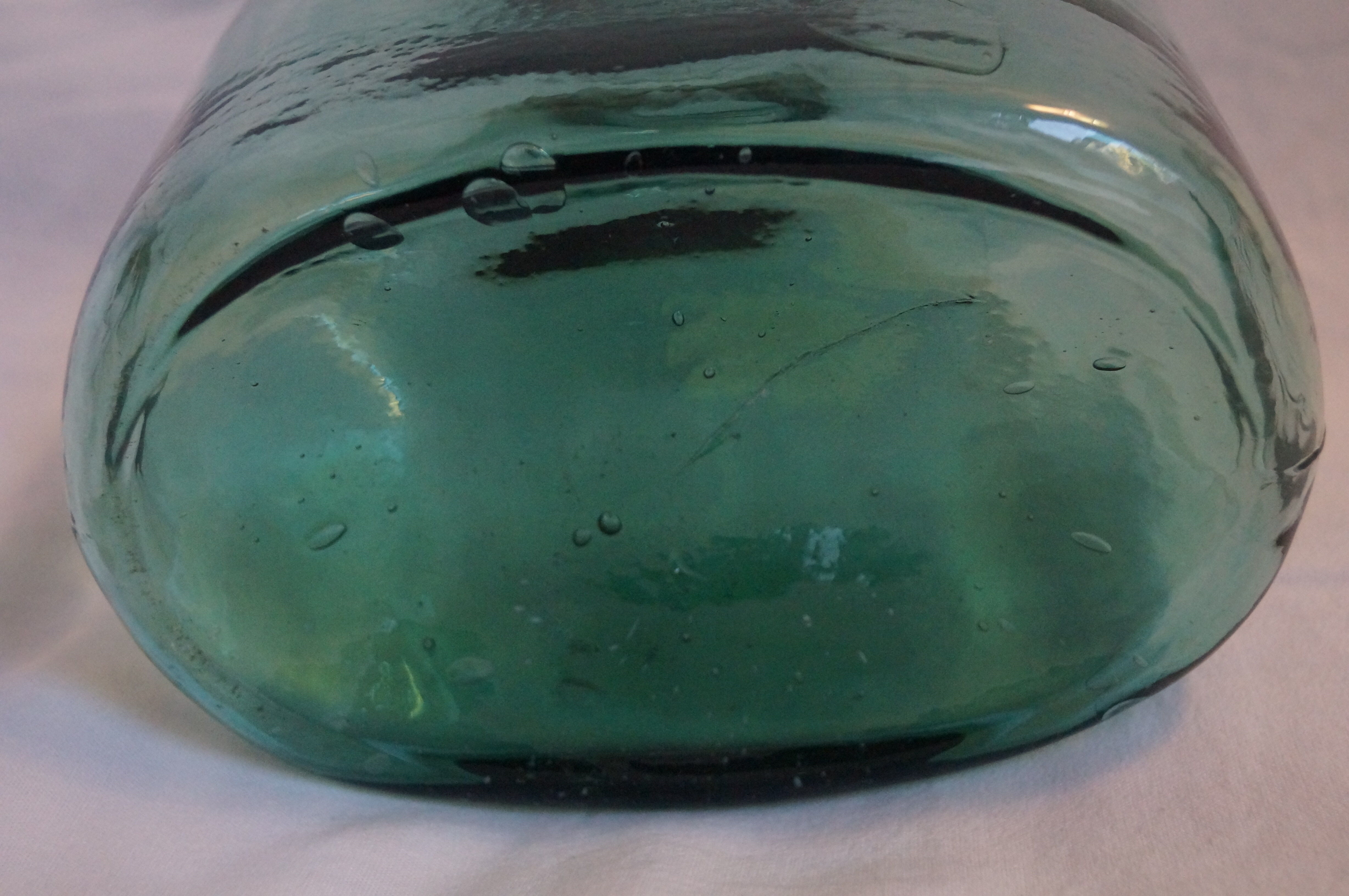 Oval demijohn