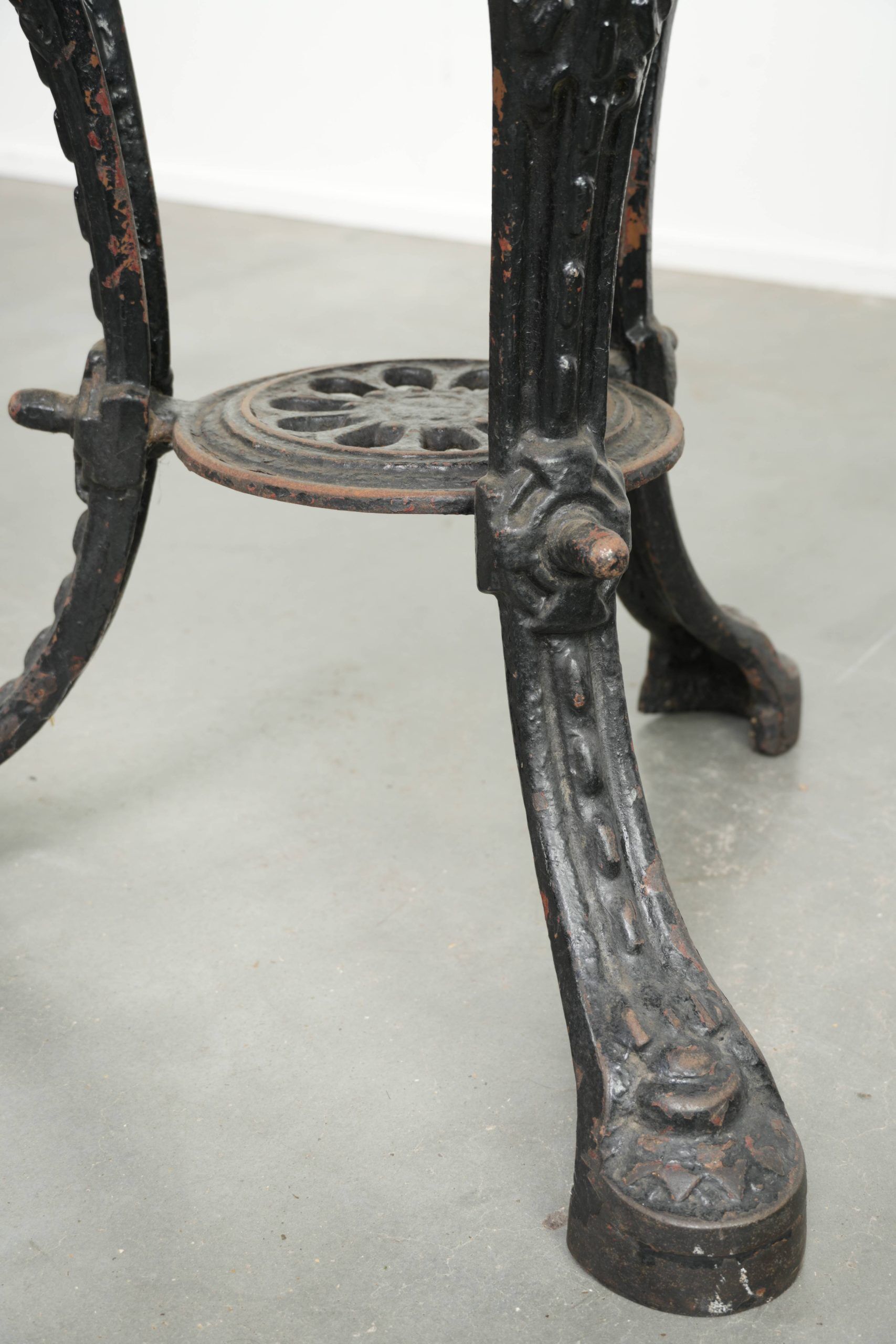 Antique English pub/bistro/side table from the 19th century