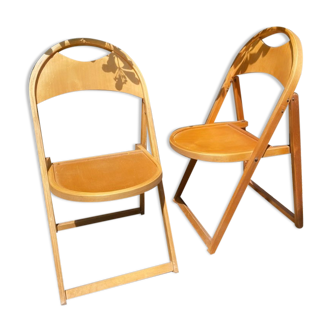 Pair of folding wooden chairs from the 50s