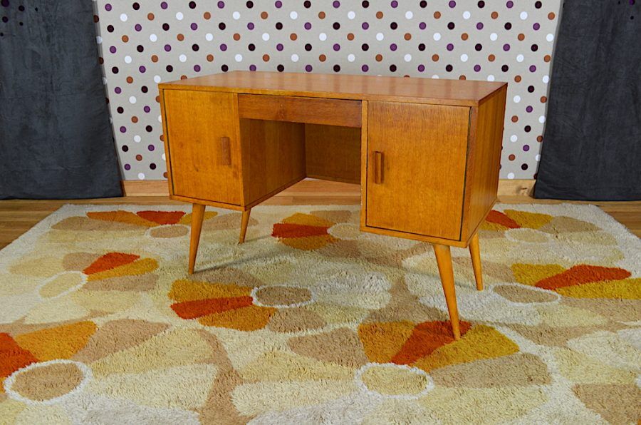 Bureau design vintage en hêtre année 1960.