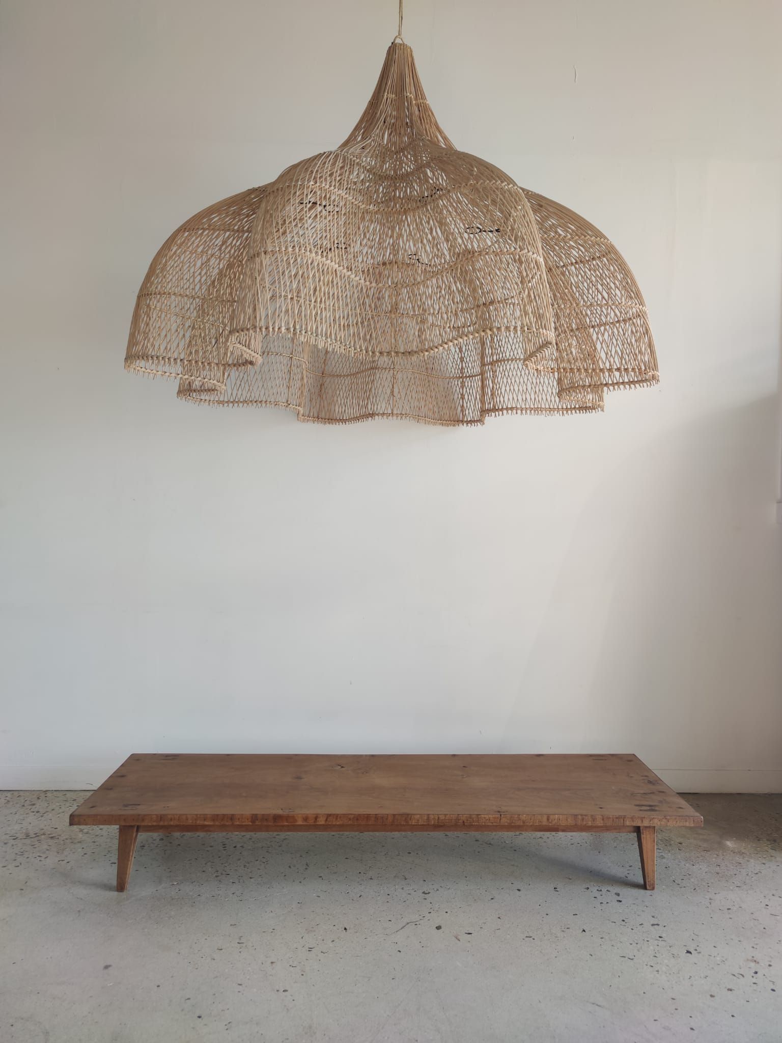 Huge rattan suspension in the shape of a corolla H:1m; D: 1m50