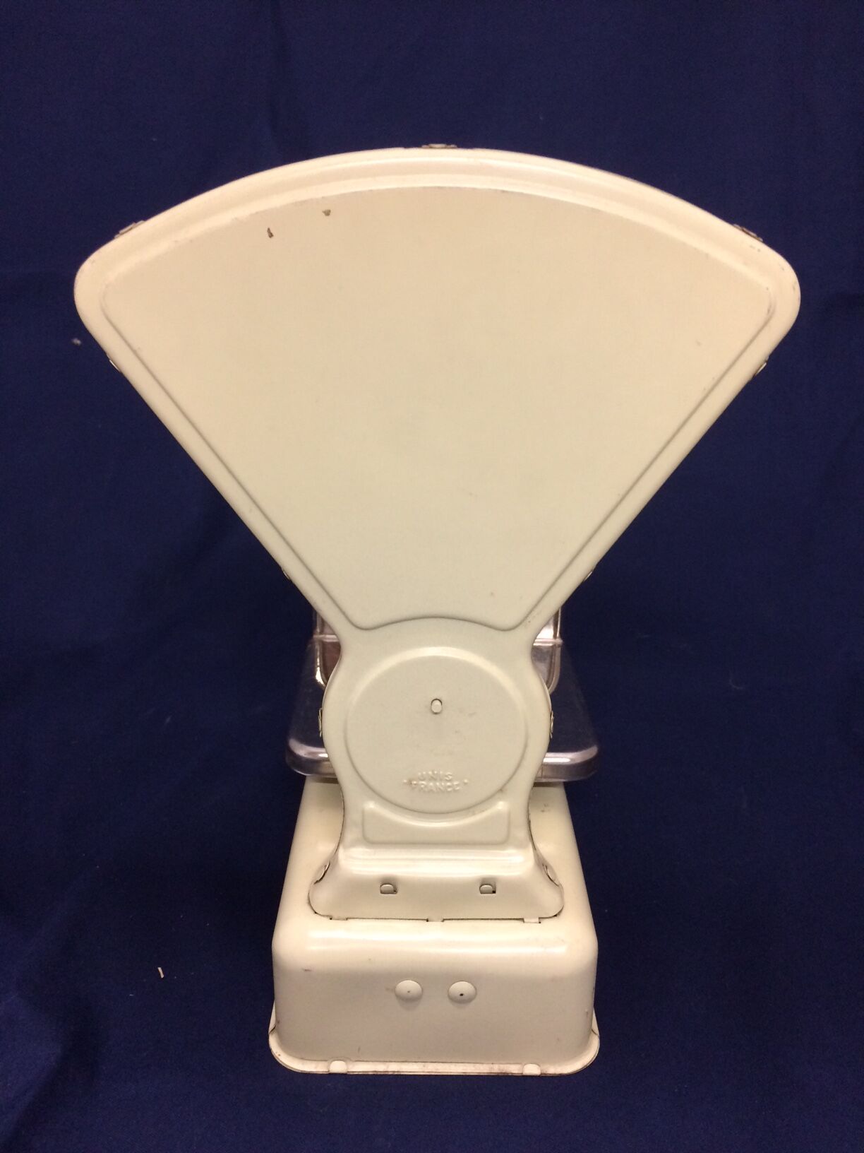 Old toy balances tin grocery store