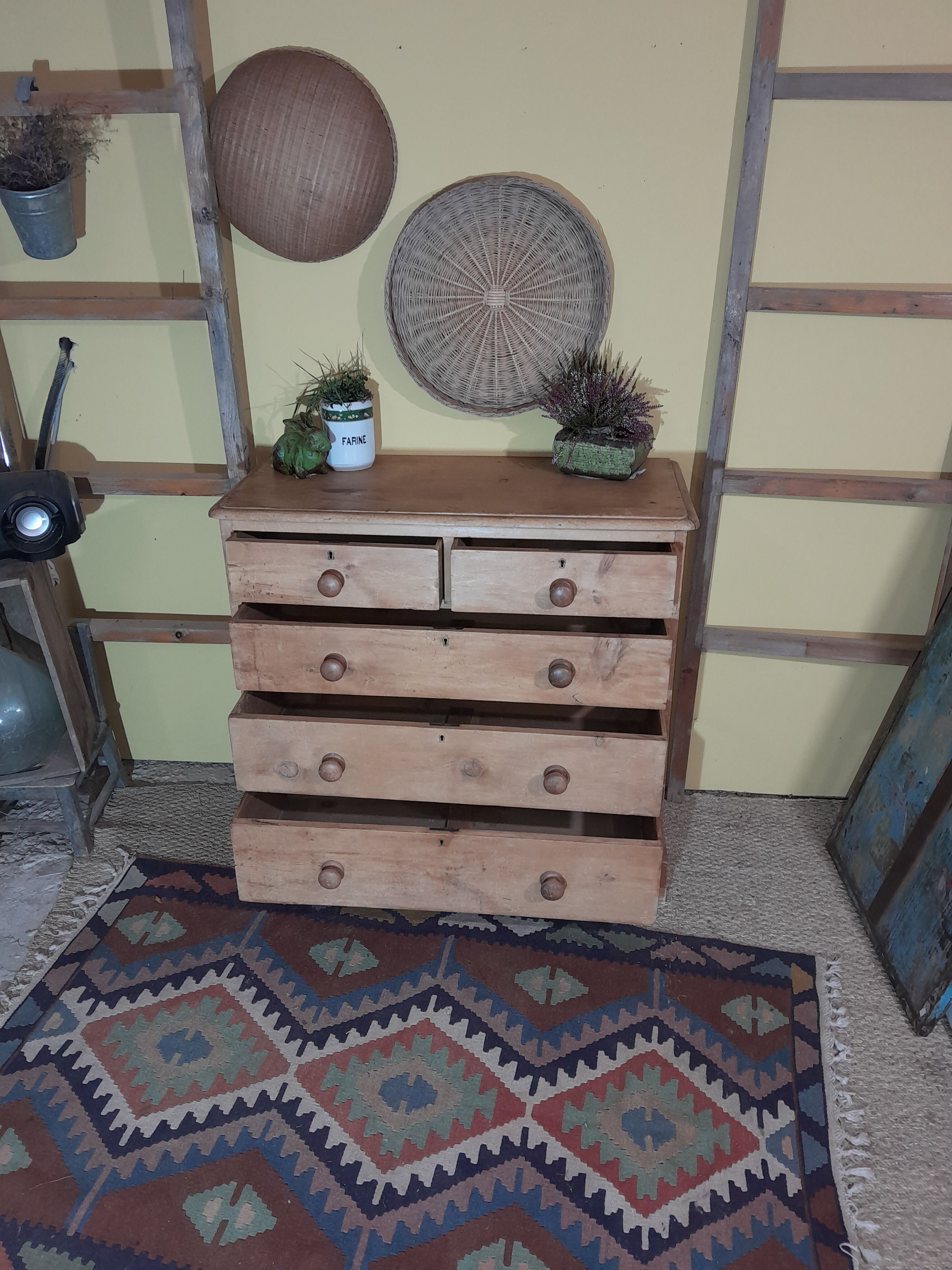 English chest of drawers