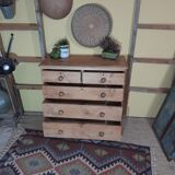 English chest of drawers