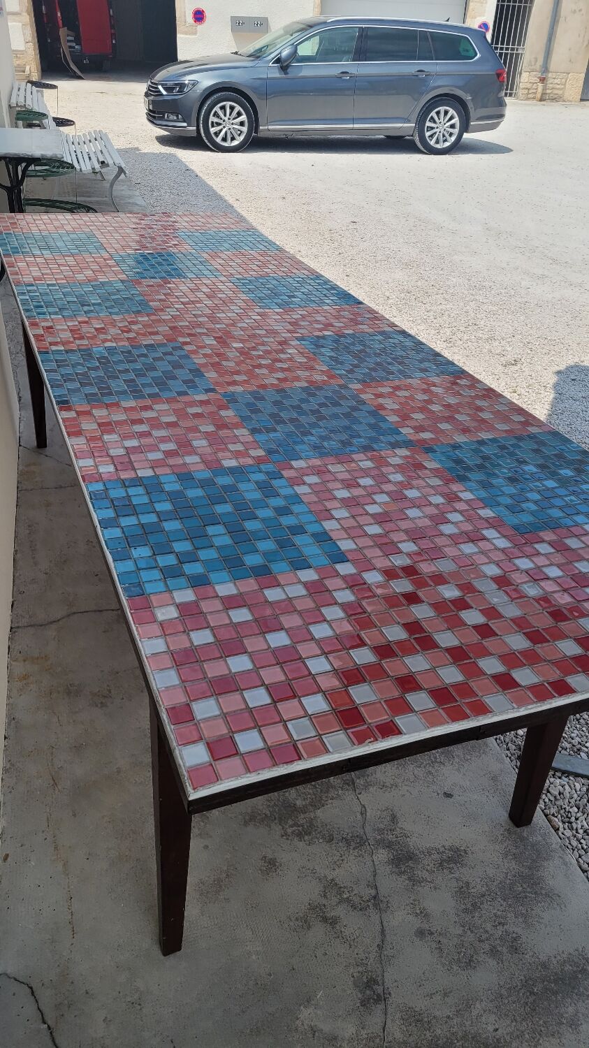 Old farmhouse table with mosaic top and tapered legs - 2m64