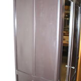 Armoire parisienne noire