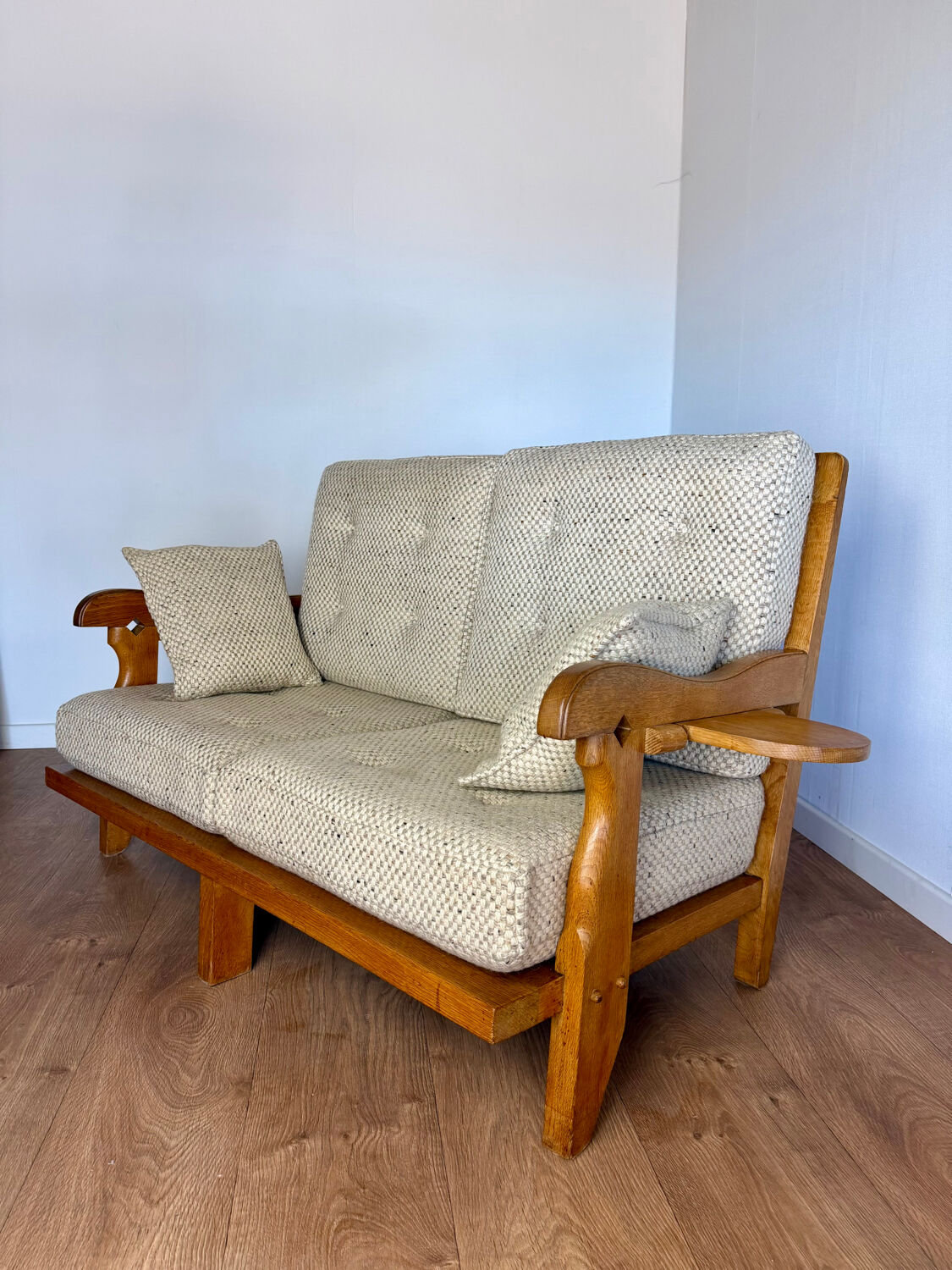 Banquette 2 places attribuée à Guillerme & Chambron – Votre Maison, an