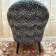 Fauteuil crapaud Napoléon III en velours léopard