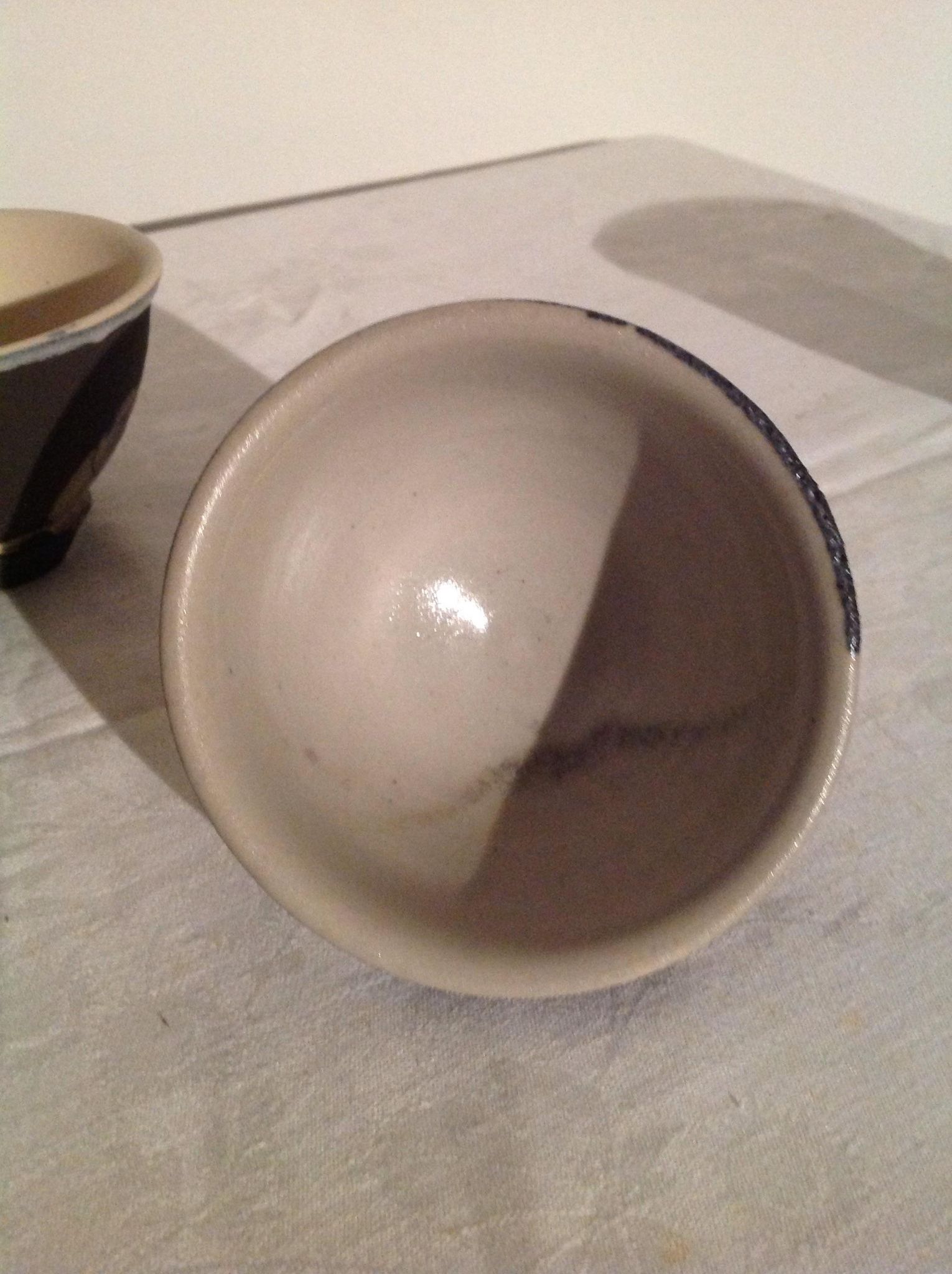 3 ceramic bowls