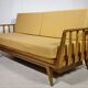 Lit de jour de style mid-century en bois de cerisier par Walter Knoll pour Knoll Antimott, années 1960.