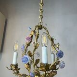 Flowered porcelain lamp