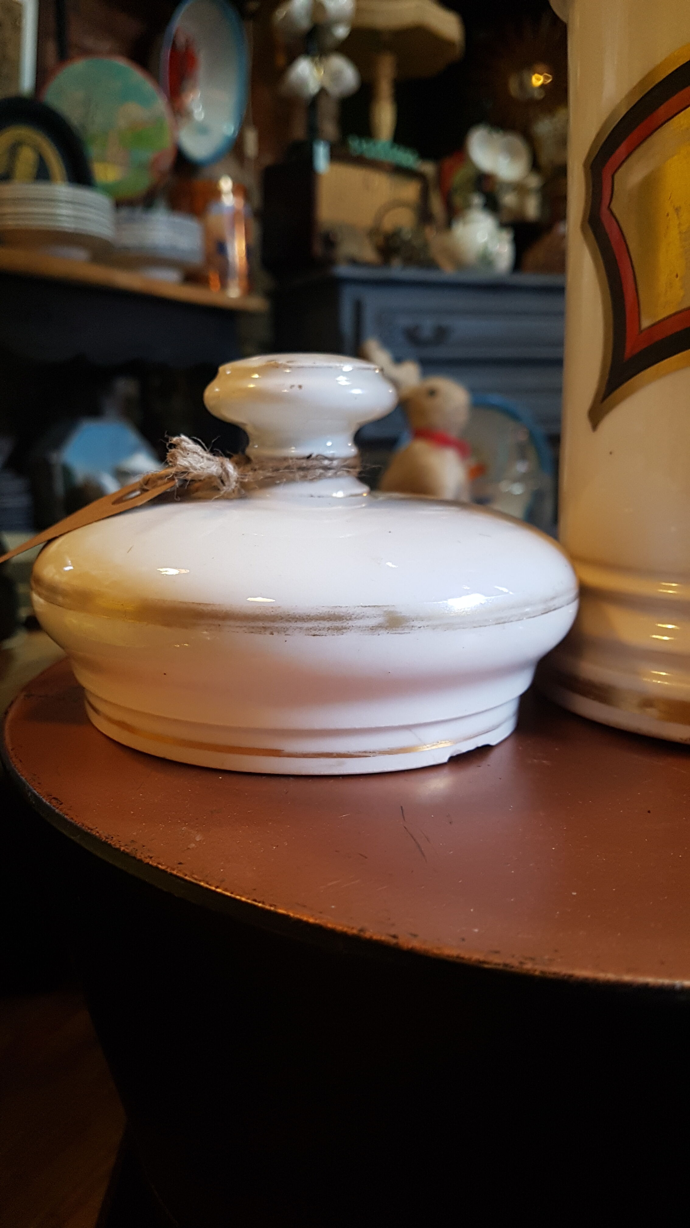Pots old apothecary lot of 2