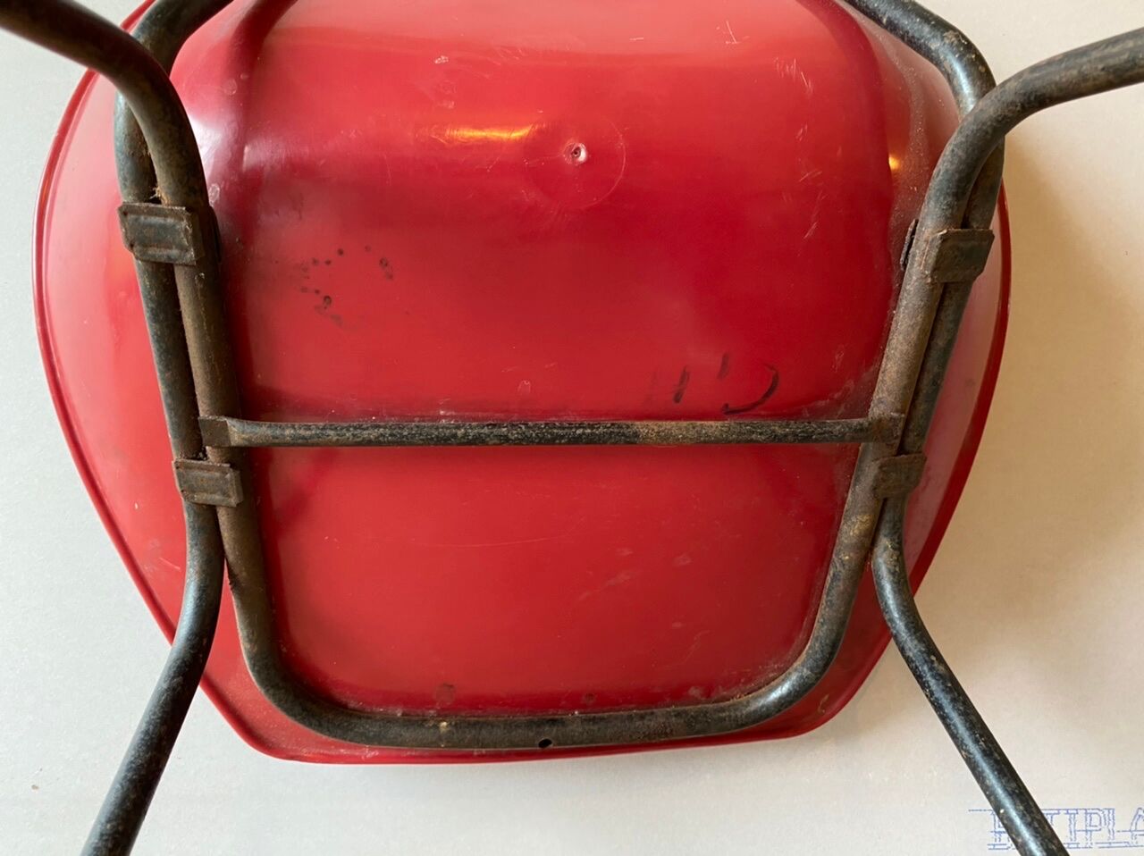 Shell chair Pierre Guariche