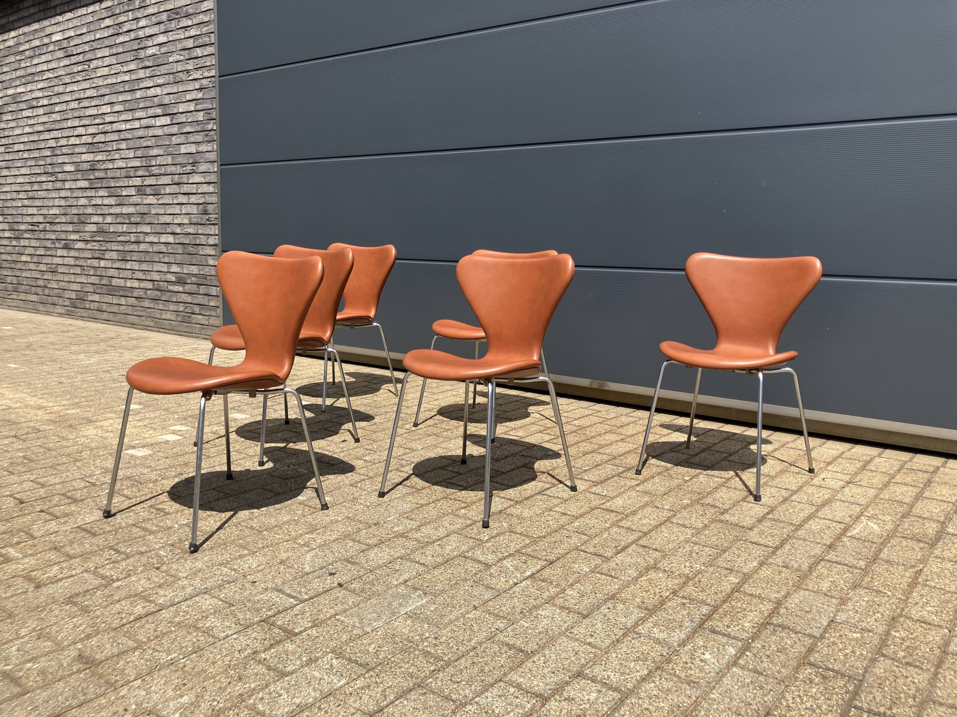 Fritz Hansen series 7 Vlinderstoelen in Cognac leather NIEUW!!