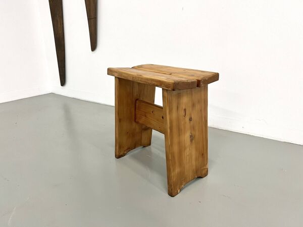 Tabouret en pin massif