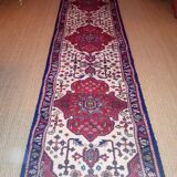 Tapis  oriental en laine, noué main